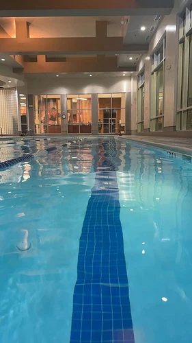 5am-pool-views-at-lafitness-v0-7wk3wazhuaie1